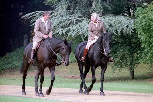 Pferde im Dienst – bei Königen und bei der Post | Aus Anlass des Todes von Queen Elizabeth II.